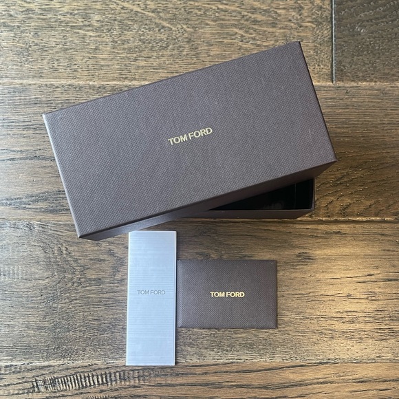 TOM FORD SUNGLASSES - Picture 9 of 10